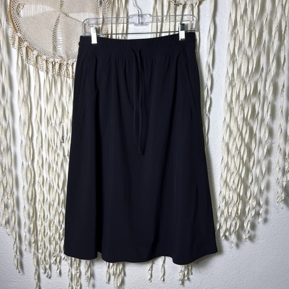 Athleta Black A-Line Midi Length Skirt Size 10 - Picture 1 of 11